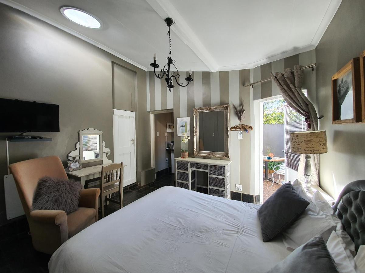 Waterhouse Guest Lodge In Muckleneuk Pretoria-Noord Eksteriør billede
