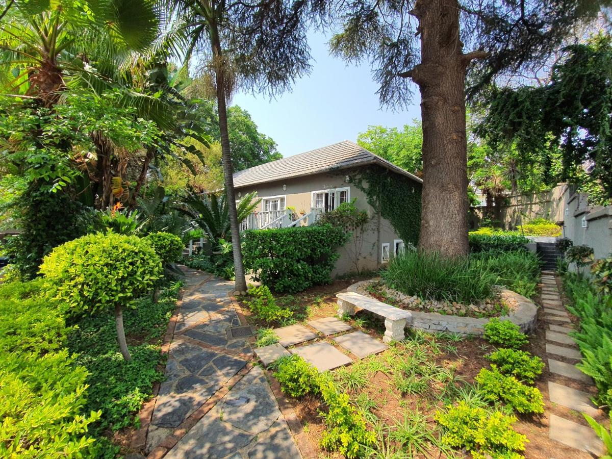 Waterhouse Guest Lodge In Muckleneuk Pretoria-Noord Eksteriør billede