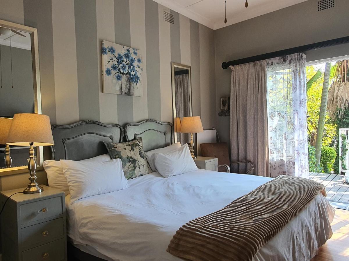 Waterhouse Guest Lodge In Muckleneuk Pretoria-Noord Eksteriør billede