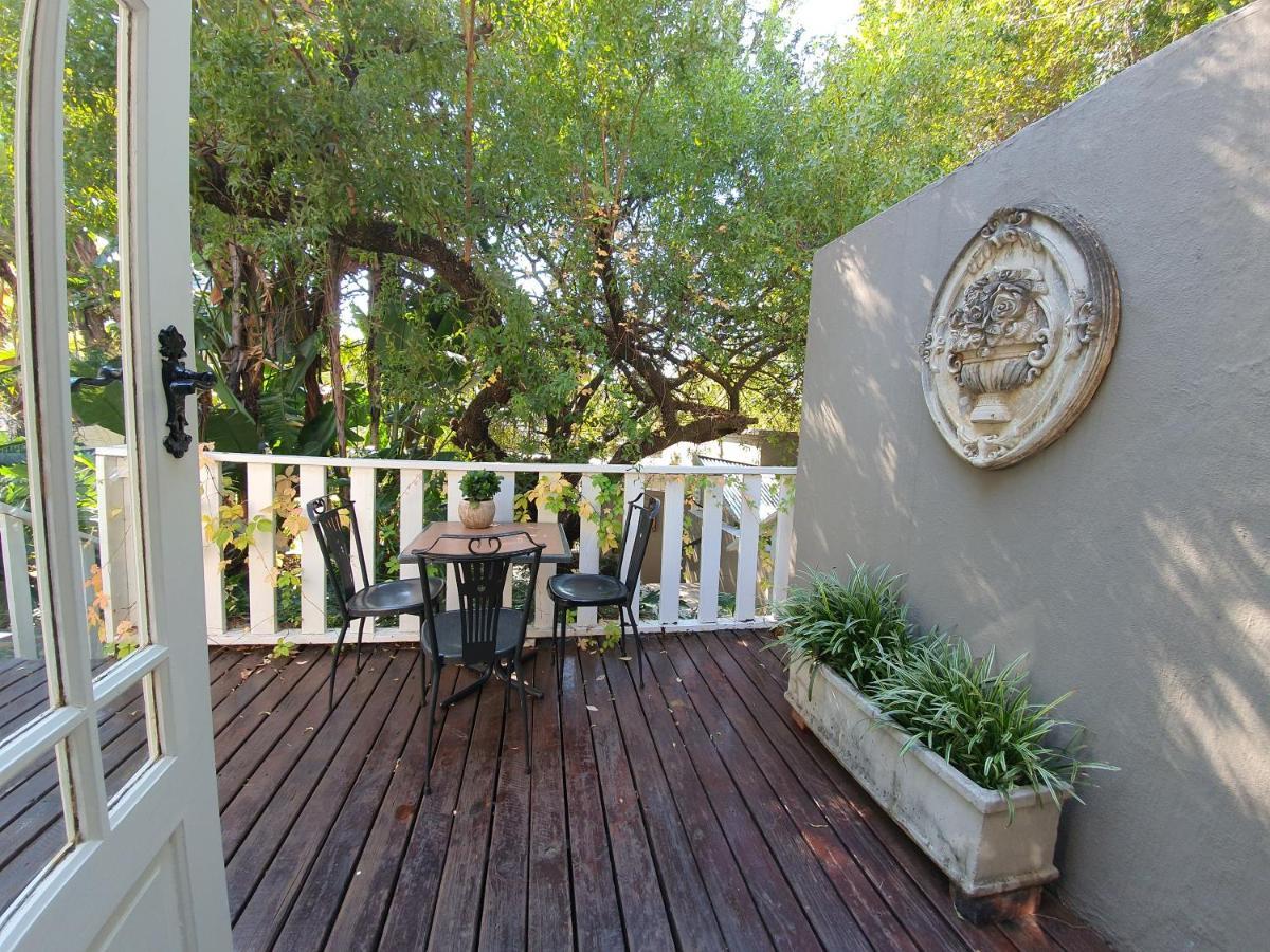 Waterhouse Guest Lodge In Muckleneuk Pretoria-Noord Eksteriør billede